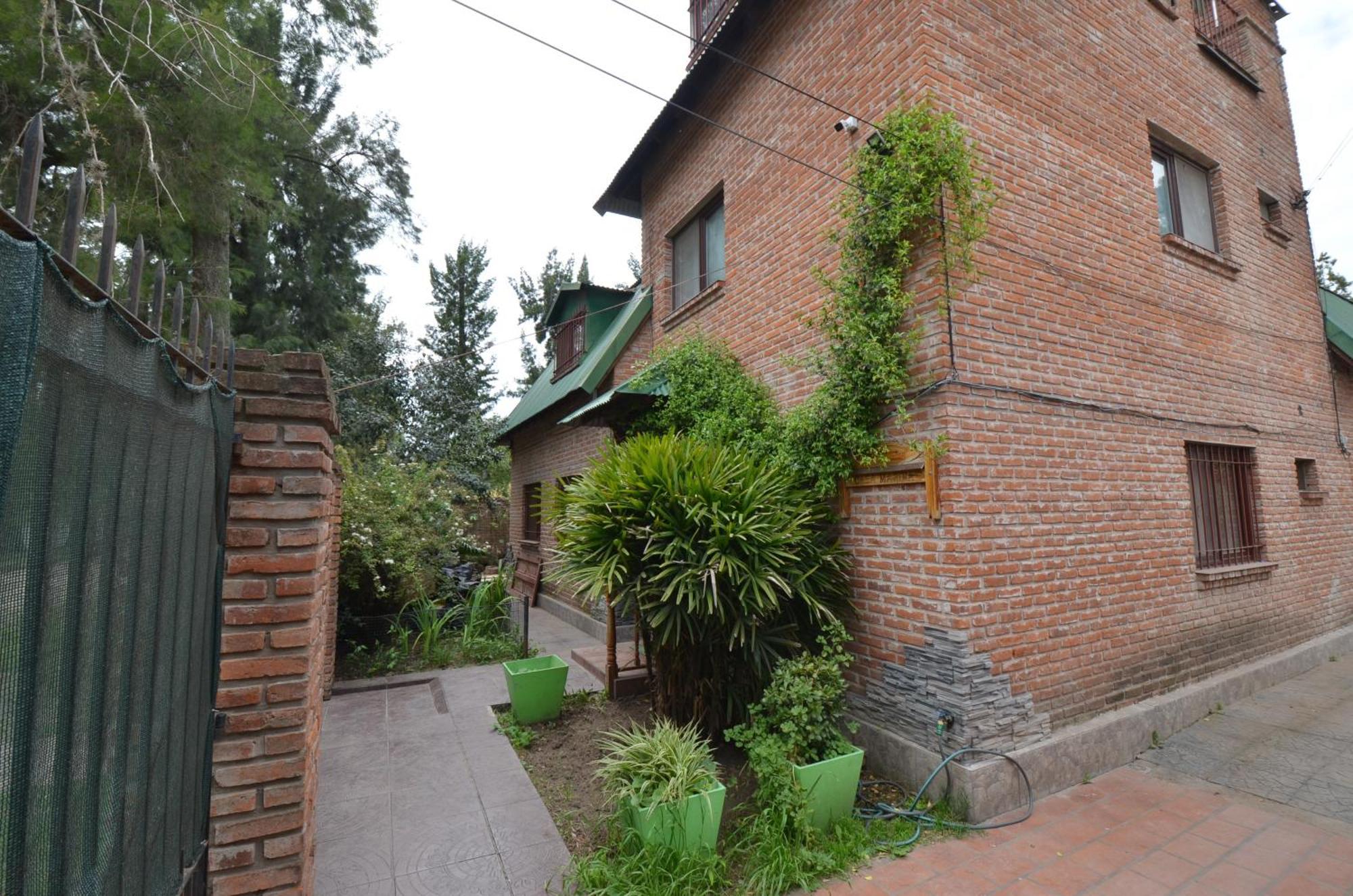 Casa Marina Argentina De Aeropuerto Ezeiza Chek-In 24 H 10 Minutos De Aeropuerto Hostel Monte Grande Exterior photo
